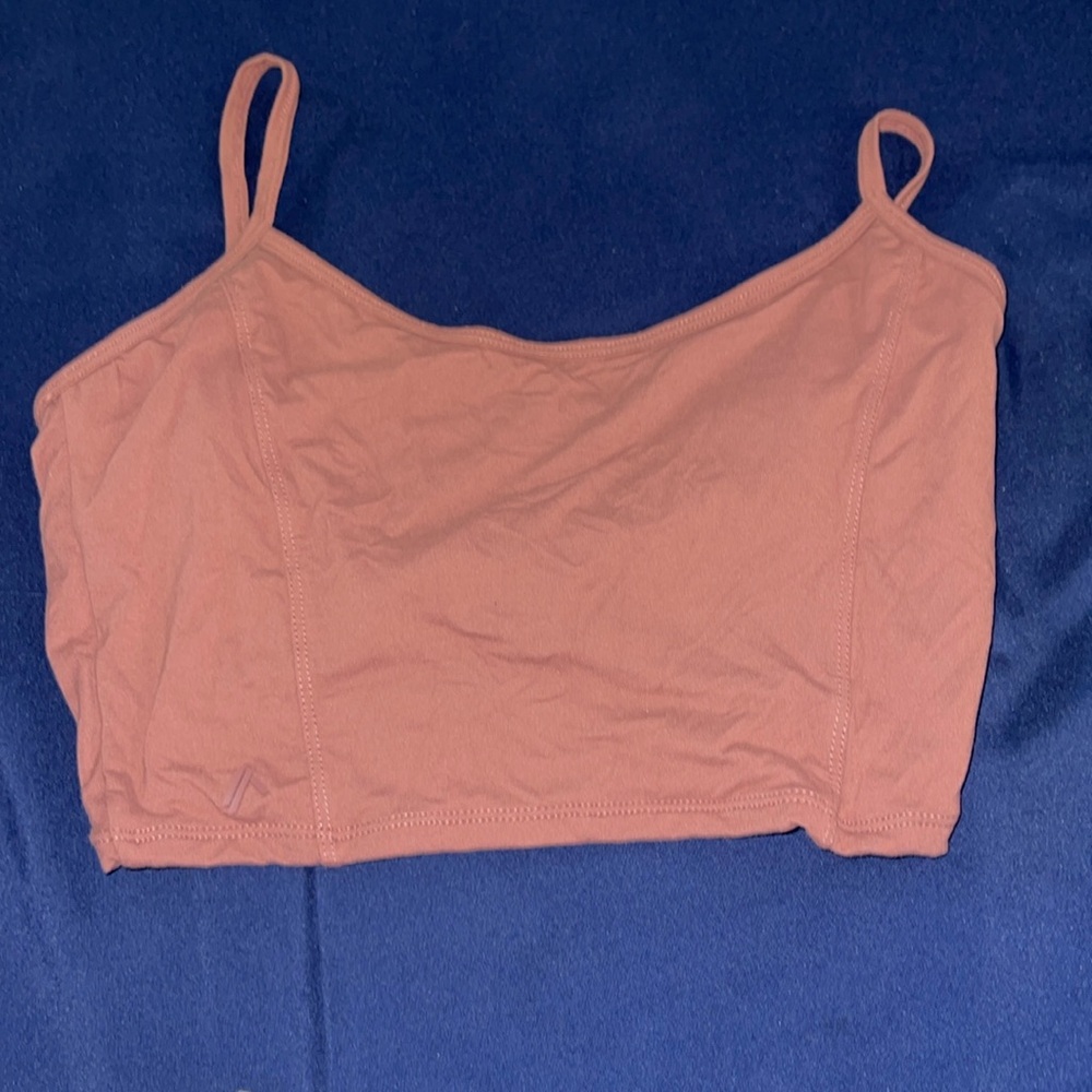 Alphalete Twist back crop top